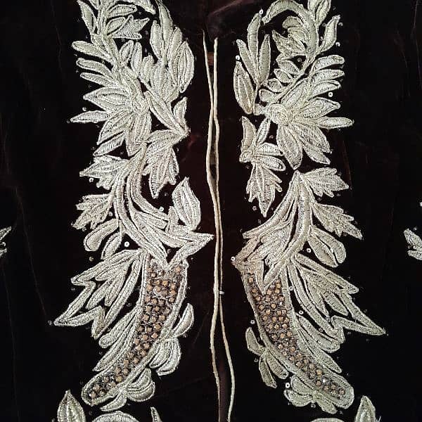 4 pc velvet fancy embroidered dress 4