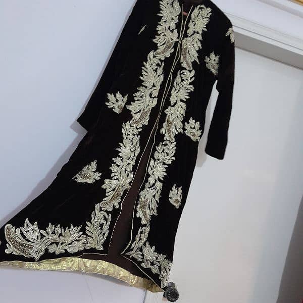 4 pc velvet fancy embroidered dress 11