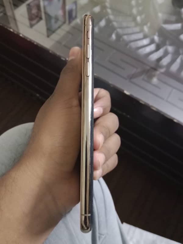 iphone xs max PTA approved 3