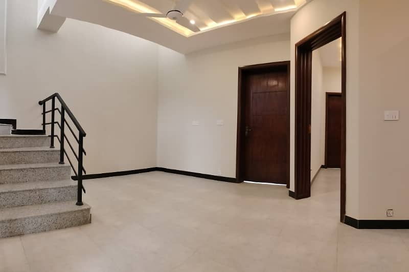 5 MARLA BRAND NEW HOUSE FOR SALE in FAISAL TOWN BLOCK C 29