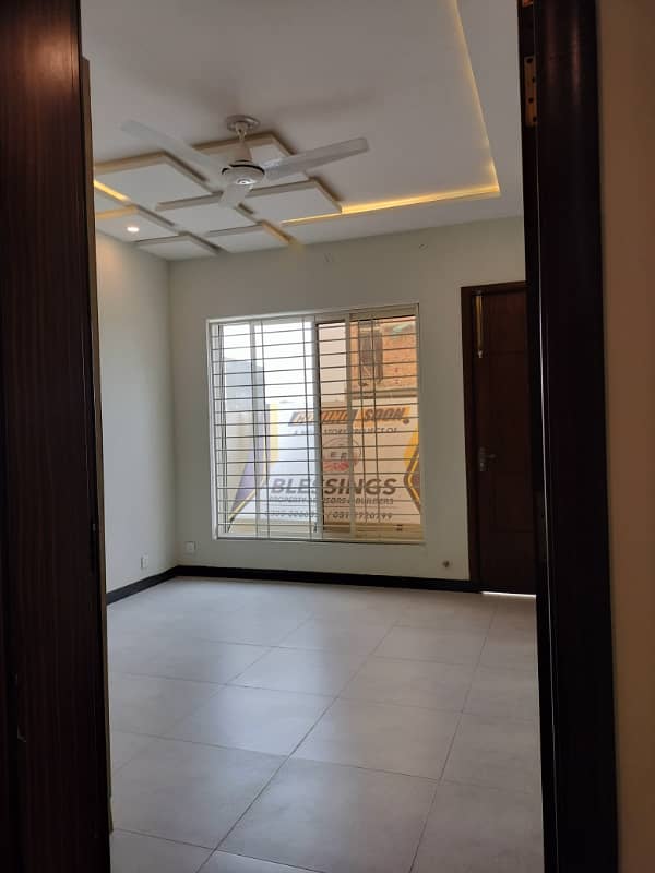 5 MARLA BRAND NEW HOUSE FOR SALE in FAISAL TOWN BLOCK C 32