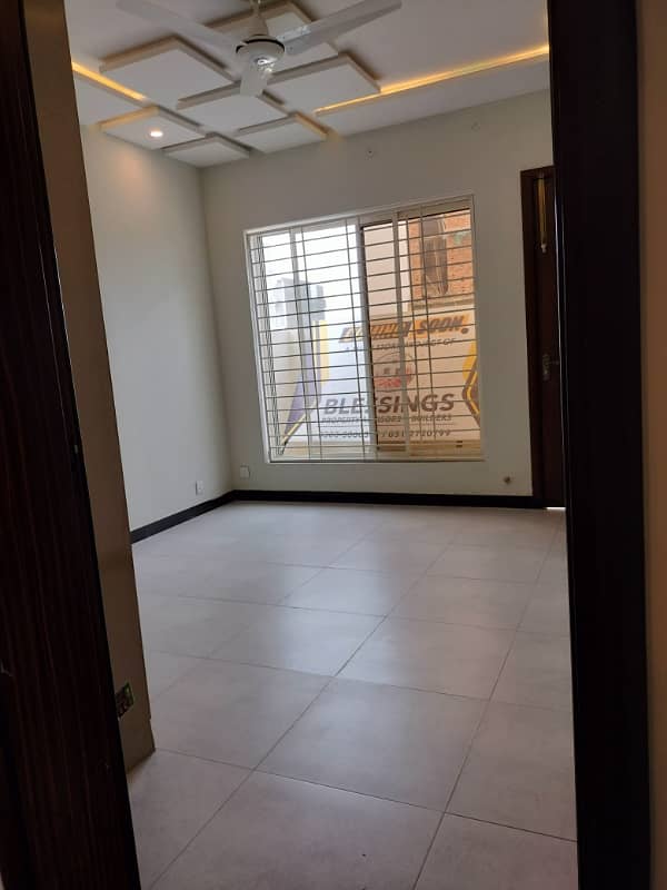 5 MARLA BRAND NEW HOUSE FOR SALE in FAISAL TOWN BLOCK C 41