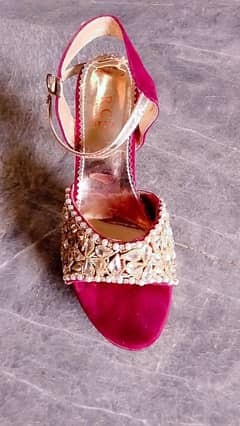 red golden heel