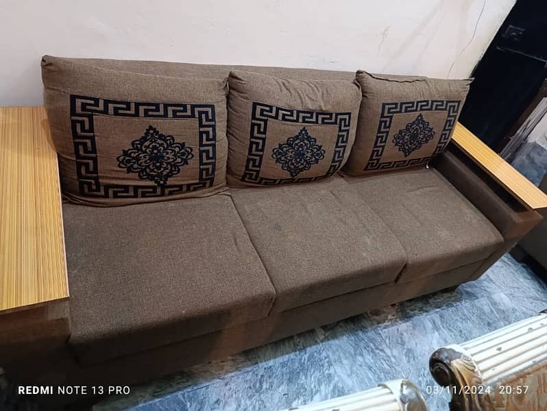 brown Sofa // o3o1-494o194 3