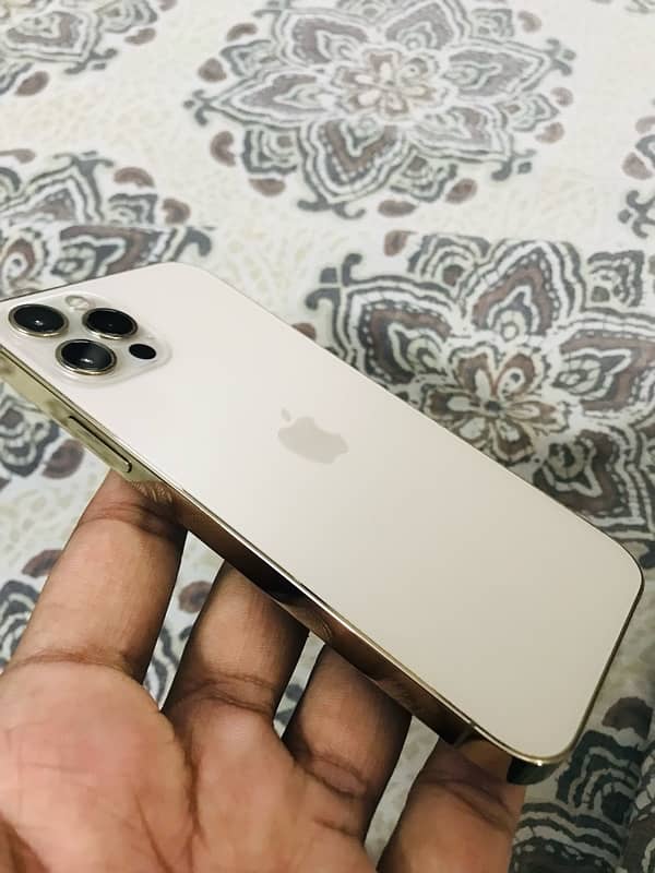 iphone 12 pro (256 GB) NON PTA 1