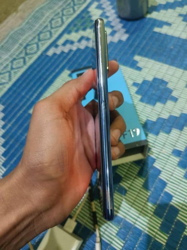 Oppo f19 5