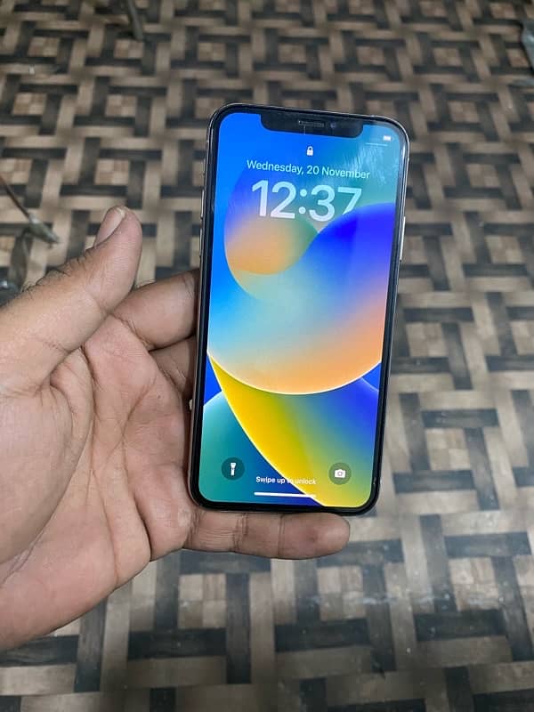 iphone Xs 64 GB non jv      03094615443 0