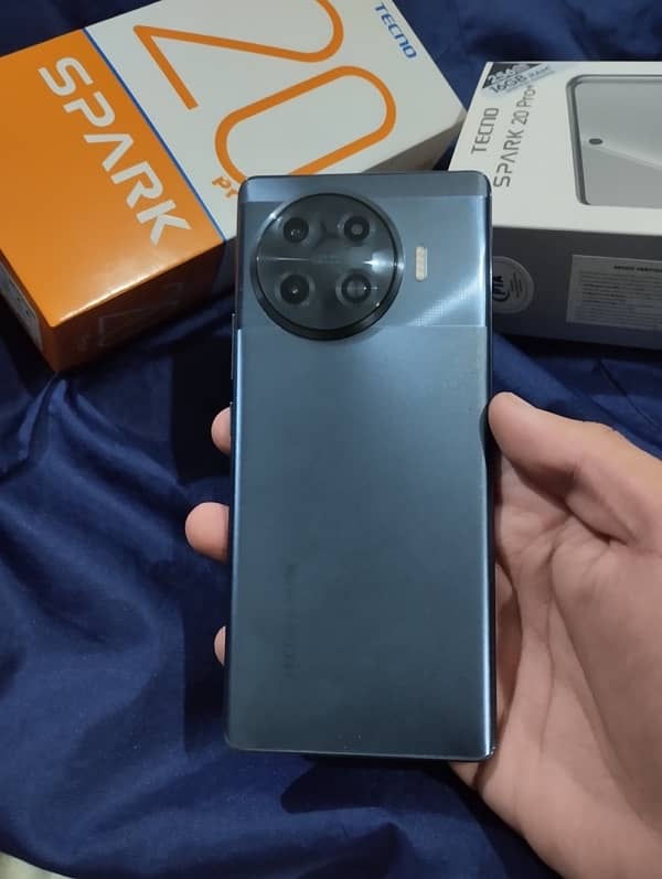 Tecno spark 20 pro plus 8+8/256 1