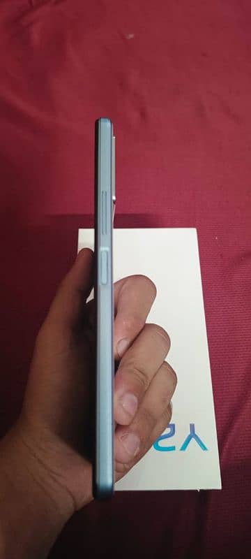 vivo Y21 4/64 with box condition 10/9 5