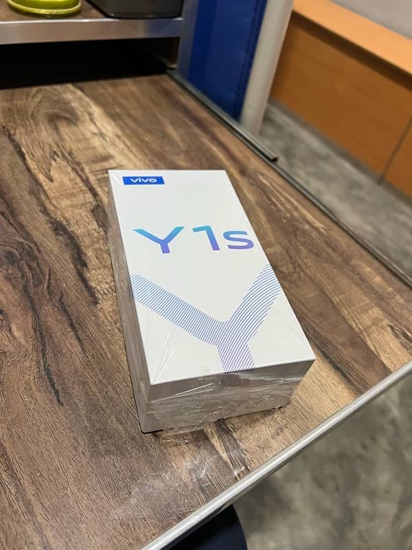 vivo y1s first hand used 9