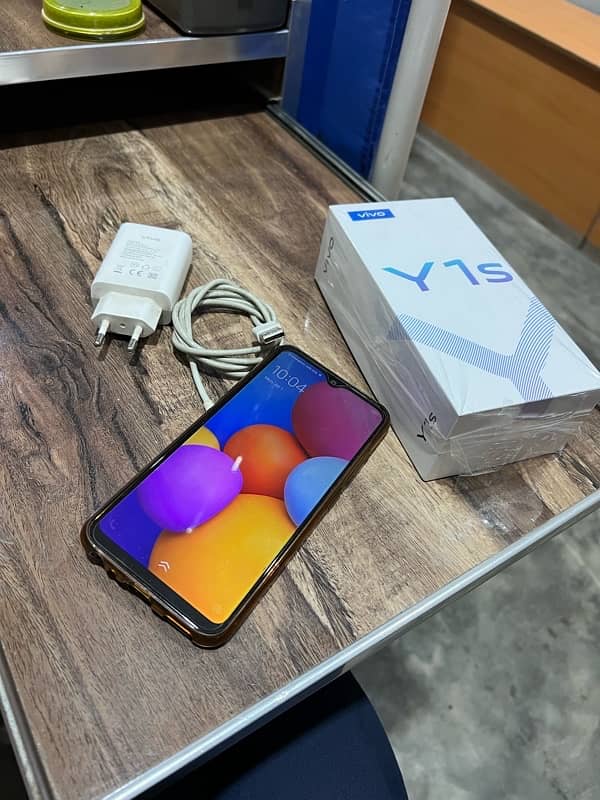 vivo y1s first hand used 11