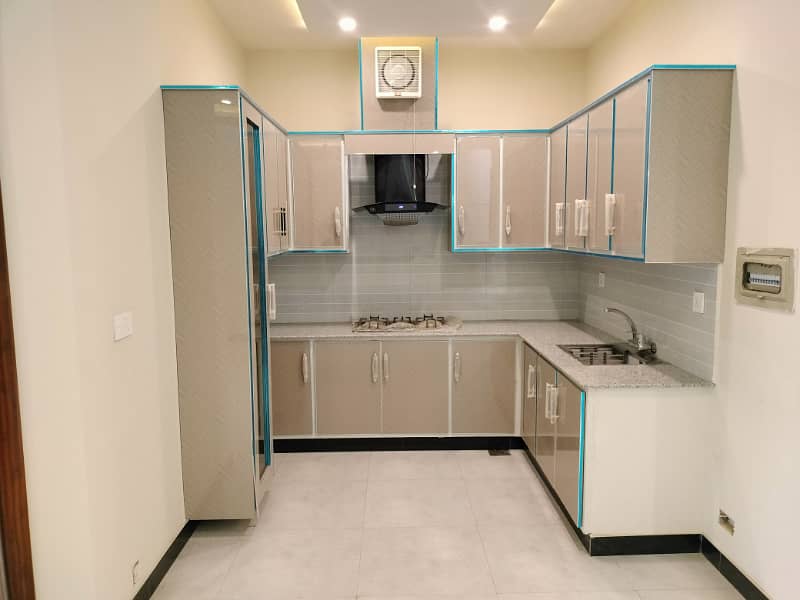 5 MARLA BRAND NEW HOUSE FOR RENT in FAISAL TOWN BLOCK C 17