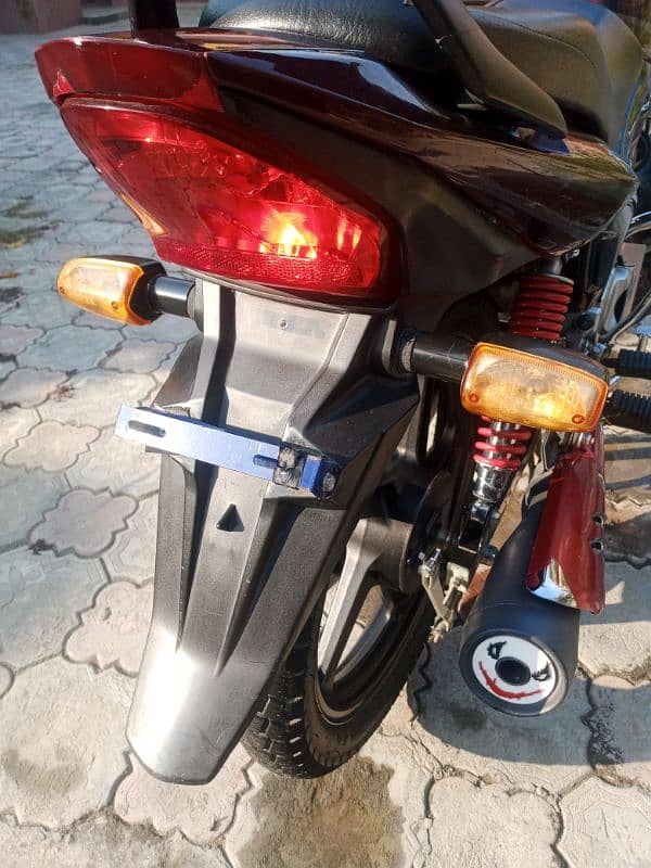 Honda cb 125f Islamabad num selfstart 5gear 2