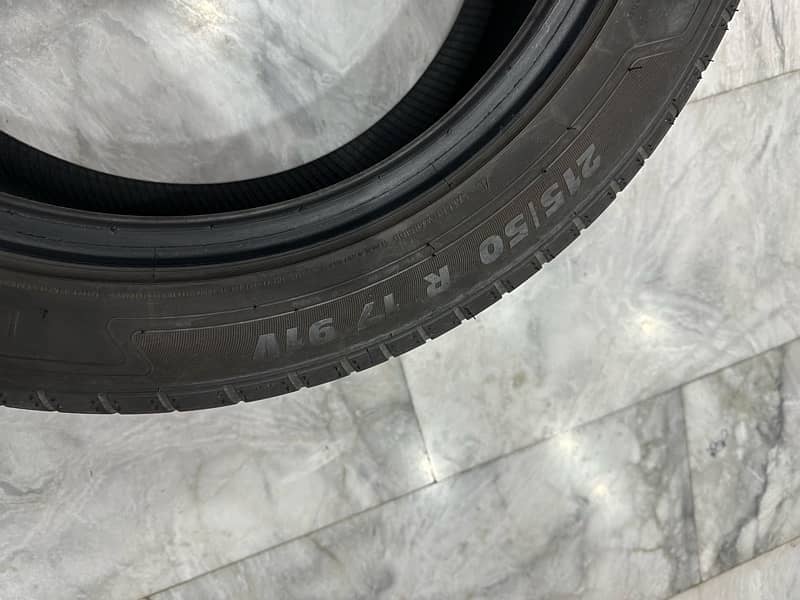 Honda Civic RS 2024 tire 215/50/r17 2