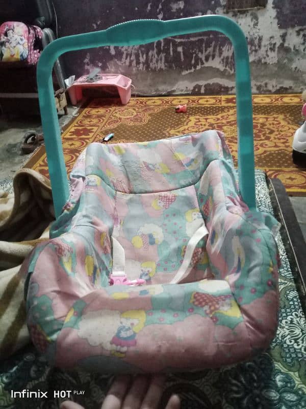 baby swing cot 2