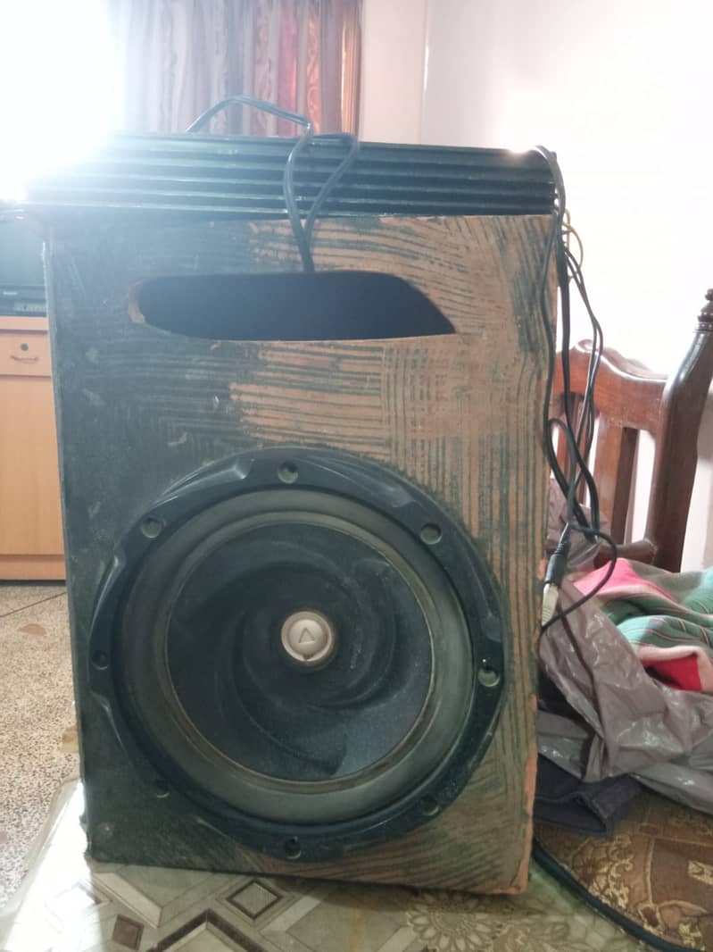 Amplifier and woofer system for sale 1