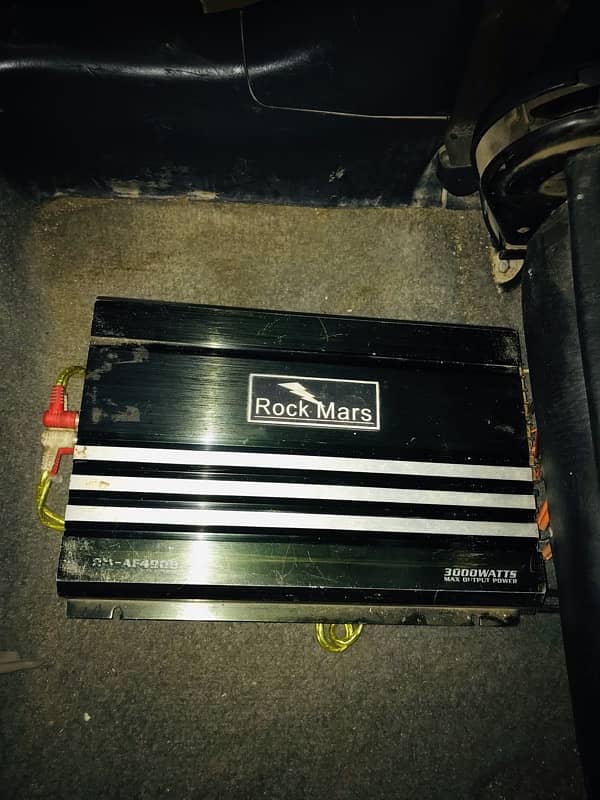 Rockmars amplifier / kenwood woofer 0