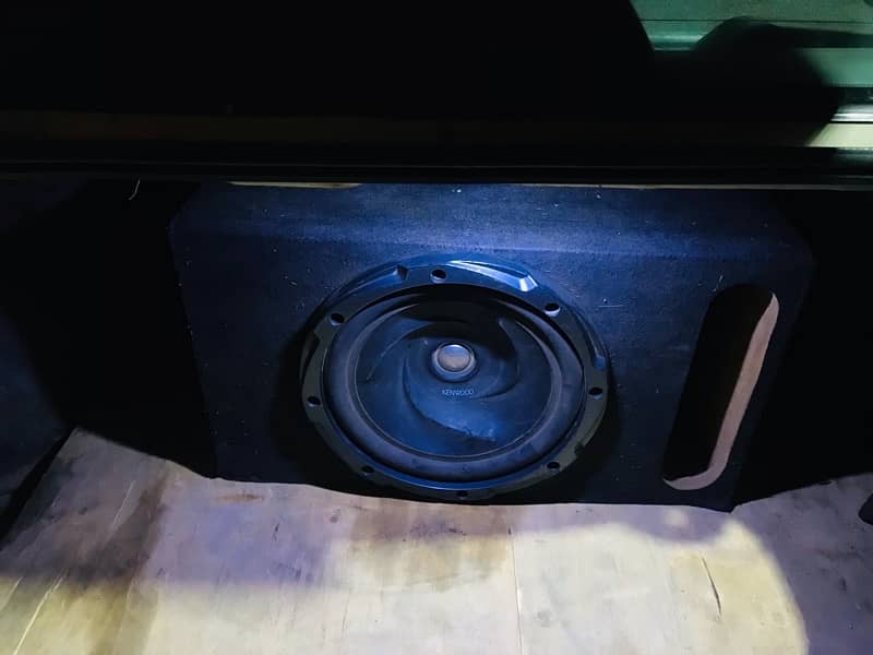 Rockmars amplifier / kenwood woofer 2