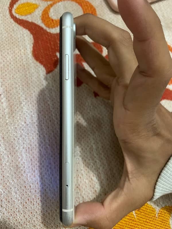 Iphone XR 128 GB Non pta 2