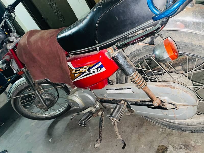 Honda 125 one hand  use 2