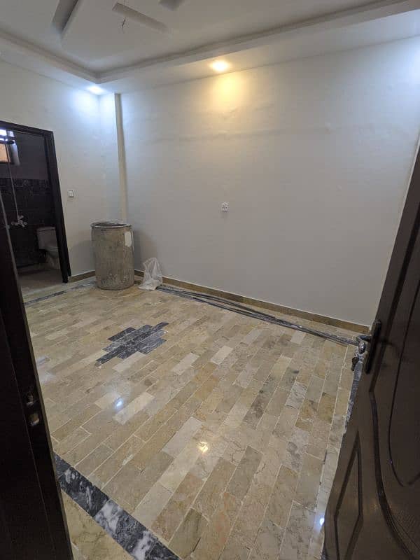 Apartment|Main University Road|Gulistan e Johar Block 1 6