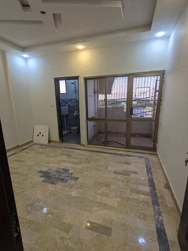 Apartment|Main University Road|Gulistan e Johar Block 1 7