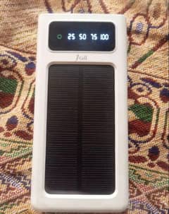 Power Bank {Solar Charge}