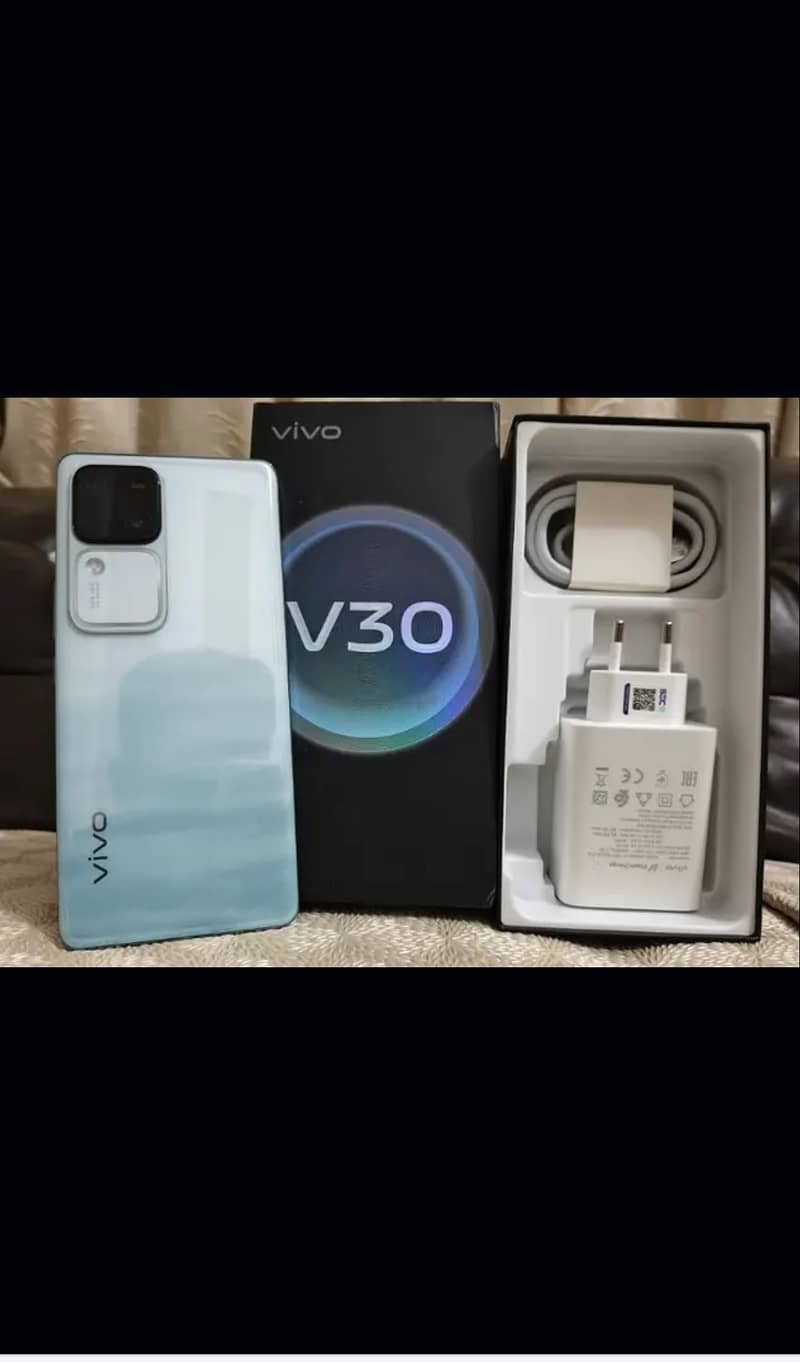 Vivo V30 5G  16/256 GB With Box 10 Months Warranty Remaining 0