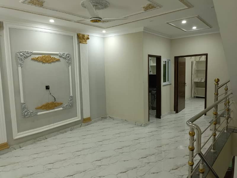 4 Marla Modren House For Sale With Basement ( Calvary Ground Near Khalid Masjid ) 0