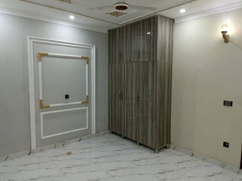 4 Marla Modren House For Sale With Basement ( Calvary Ground Near Khalid Masjid ) 5