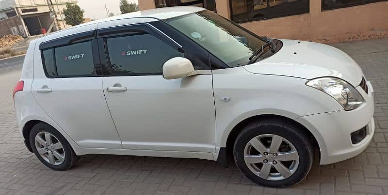 Suzuki Swift 2013 Antique car 19