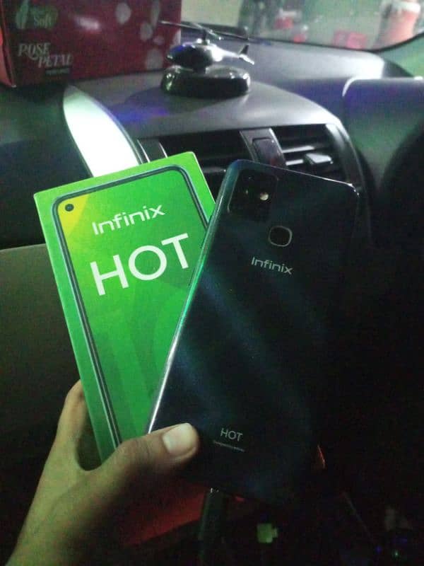 infinix hot 10 4