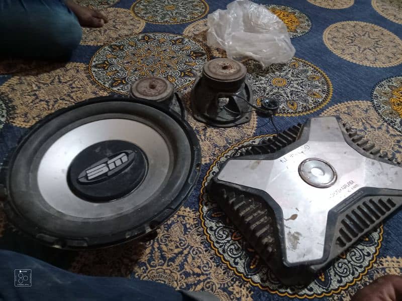 amplifier and speakers 12 inch 4