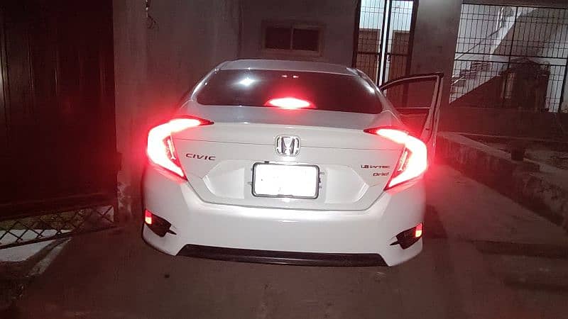 Honda Civic VTi Oriel Prosmatec 2018 3