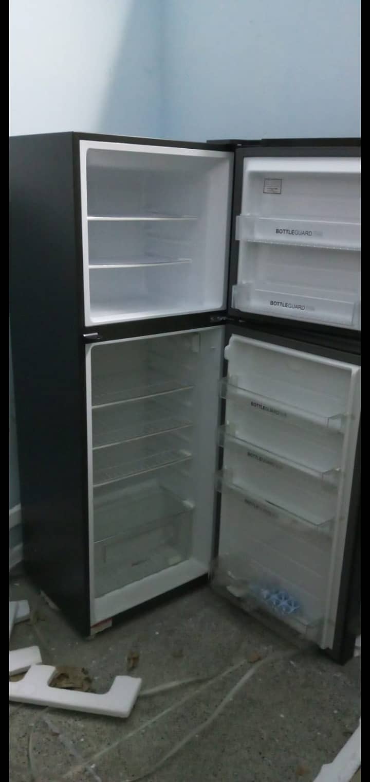 Haier refrigerator hrf336 black glass door 2