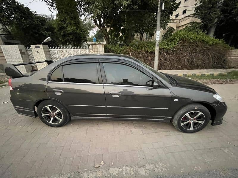 Honda Civic Oriel 2005 1