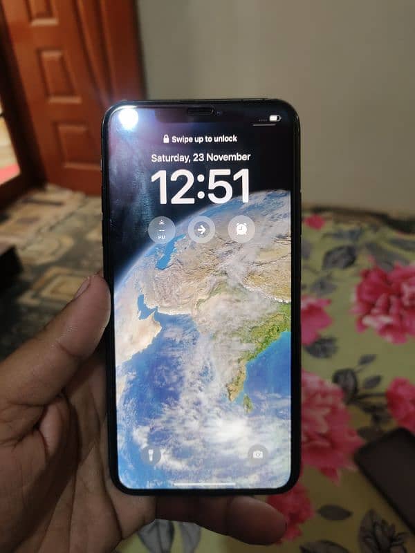 I phone 11 pro max 256 GB 0