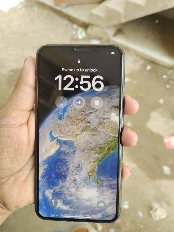 I phone 11 pro max 256 GB 6