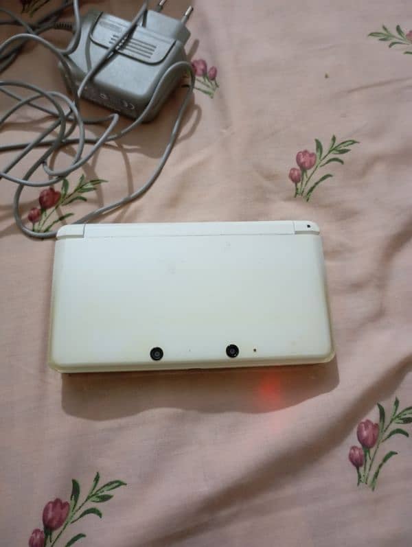 Modded Nintendo 3DS w/ Original Charger 1