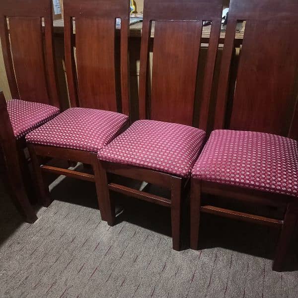 SET OF FOUR CHAIRS 2