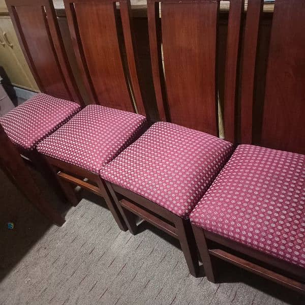 SET OF FOUR CHAIRS 3