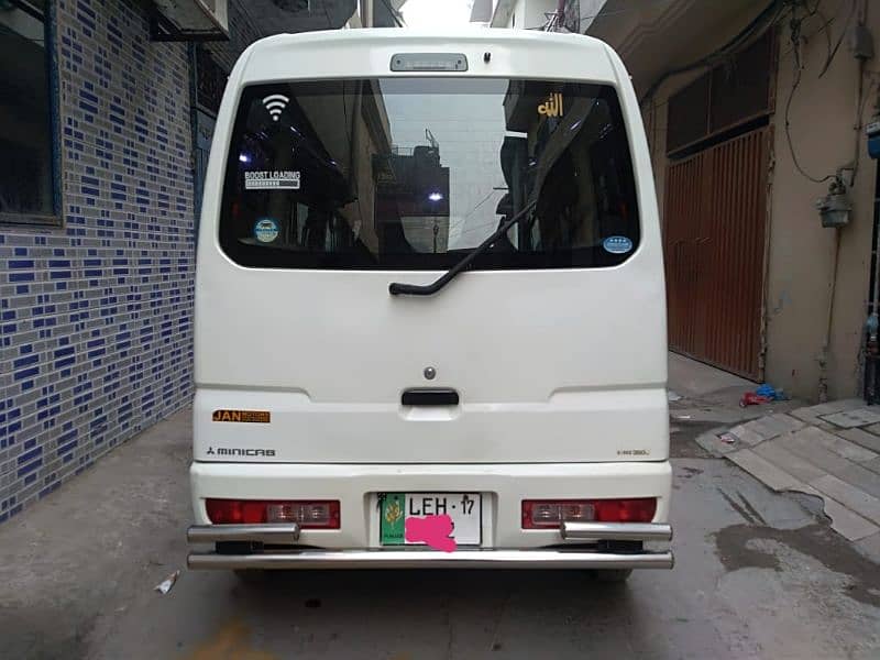 Mitsubishi Minicab Bravo 2017 1