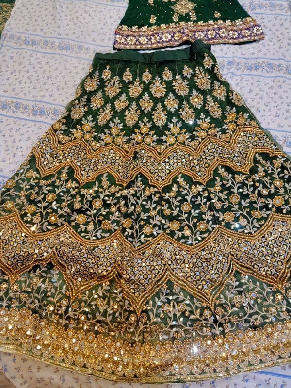 beautiful bridal mehandi dress 3