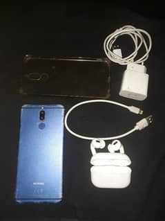 All package Huawei mate 10 lite and Earphones apple original