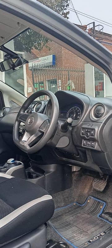 Nissan Note E Power 2017 3