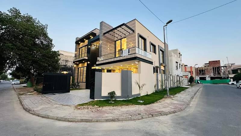 Corner Luxurious Designer 12 Marla Brand New House With Basement For Sale In Bahria Town Lahore 1