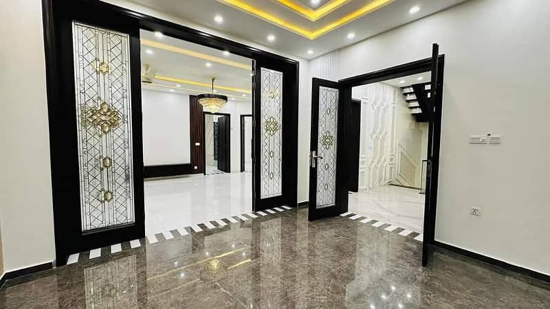 Corner Luxurious Designer 12 Marla Brand New House With Basement For Sale In Bahria Town Lahore 10