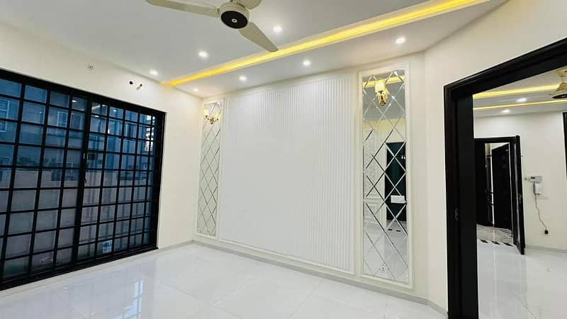 Corner Luxurious Designer 12 Marla Brand New House With Basement For Sale In Bahria Town Lahore 14