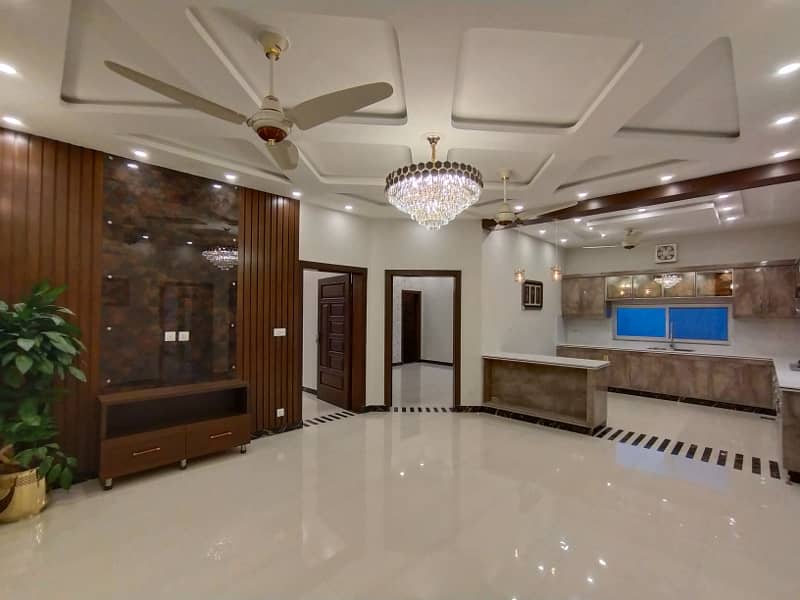 Luxurious Designer 10 Marla Brand New House For Sale In Bahria Town Lahore 28