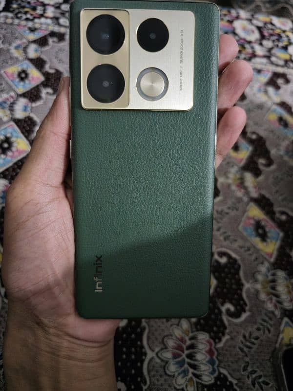 Infinix Hot 40 pro 0